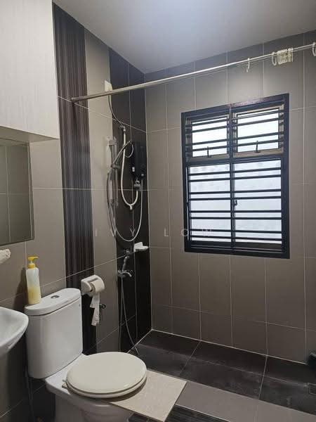 2-storey Terraced House for Rent in Taman Bestari Indah (Ulu Tiram) - Ivy Low - Bathroom - PropertyGuru.com.my