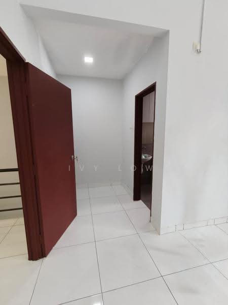 2-storey Terraced House for Rent in Taman Bestari Indah (Ulu Tiram) - Ivy Low - Corridor - PropertyGuru.com.my