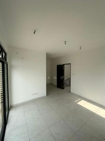 Rumah Kluster untuk Dijual di Bandar Cemerlang (Ulu Tiram) - Yoland . - Interior - PropertyGuru.com.my