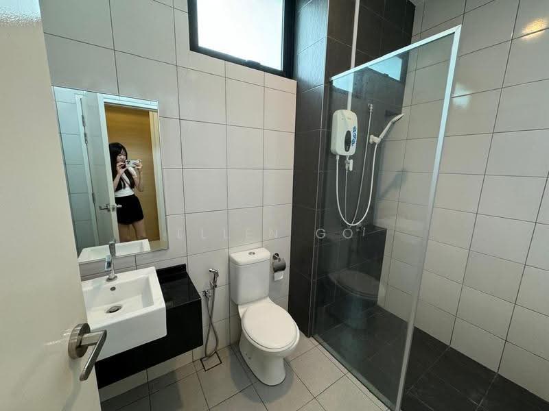 Kondominium untuk Disewa di Evoke Residence - Ellen Go - Bathroom - PropertyGuru.com.my