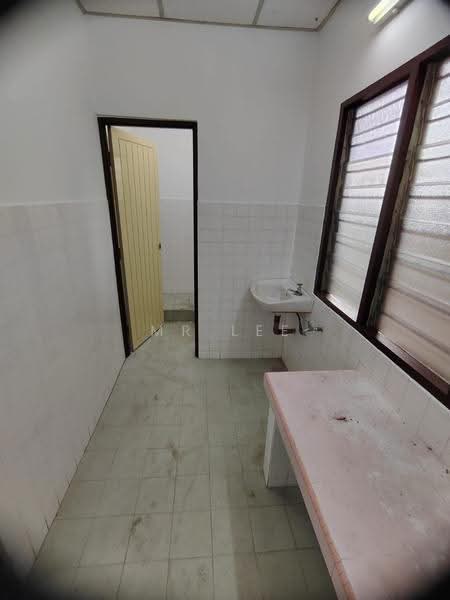 Factory for Rent in Silibin (Ipoh) - Mr Lee - Interior - PropertyGuru.com.my