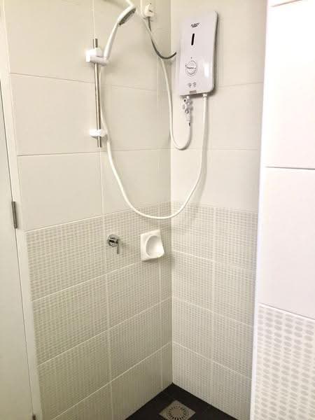 Rumah Teres untuk Dijual di Kota Masai (Pasir Gudang) - Daniel Yong - Bathroom - PropertyGuru.com.my