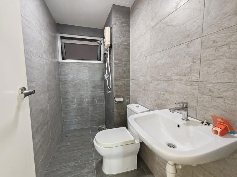Kediaman Servis untuk Dijual di Galleria Equine Park - Ivy Chow - Bathroom - PropertyGuru.com.my