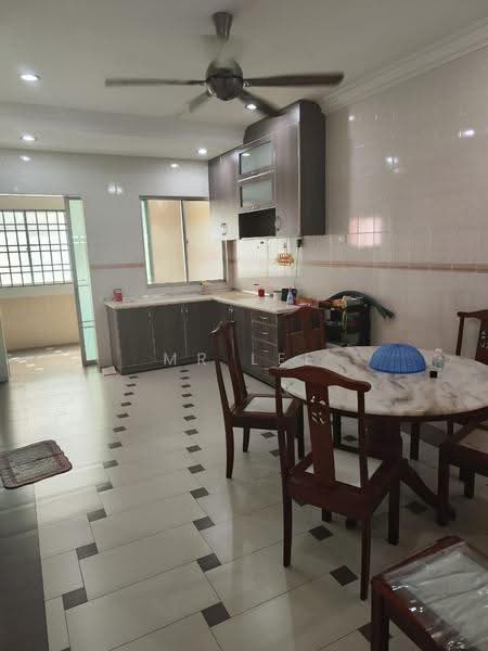 Rumah Teres 2-Tingkat untuk Dijual di Taman Rishah (Ipoh) - Mr Lee - Kitchen - PropertyGuru.com.my