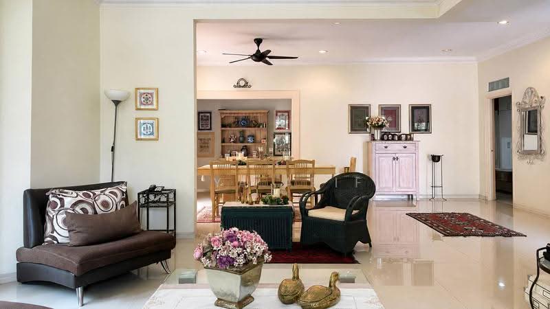 Rumah Berkembar untuk Dijual di Seksyen 7 (Shah Alam) - BILYA ARIFF - Living Room - PropertyGuru.com.my