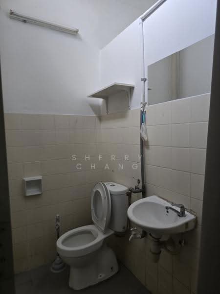 Rumah Teres 1-Tingkat untuk Dijual di Kepong (Kuala Lumpur) - Sherry Chang - Bathroom - PropertyGuru.com.my