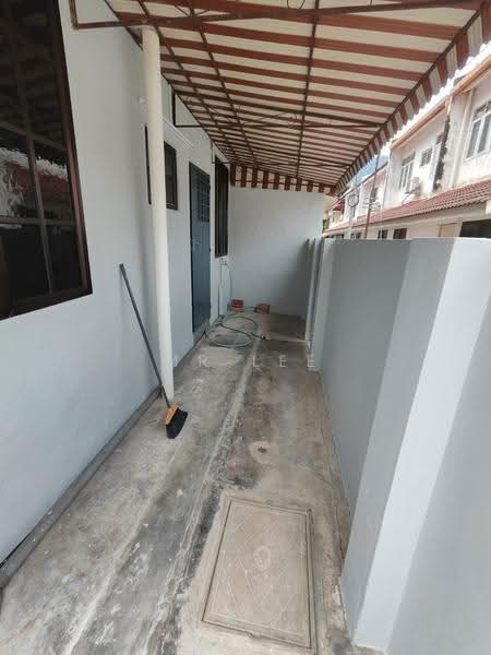 2-storey Terraced House for Sale in Taman Taufik (Ipoh) - Mr Lee - Exterior - PropertyGuru.com.my