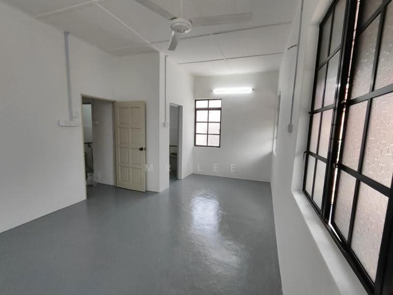 2-storey Terraced House for Sale in Taman Taufik (Ipoh) - Mr Lee - Interior - PropertyGuru.com.my