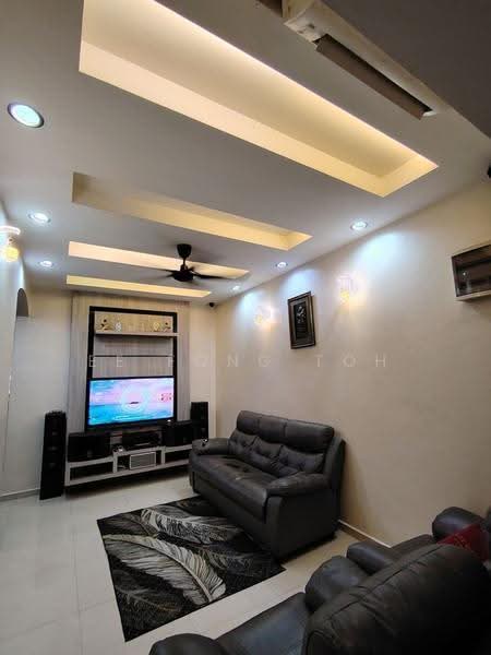 Rumah Teres 1-Tingkat untuk Dijual di Taman Kempas Indah (Tebrau) - Ee Fong Toh - Living Room - PropertyGuru.com.my