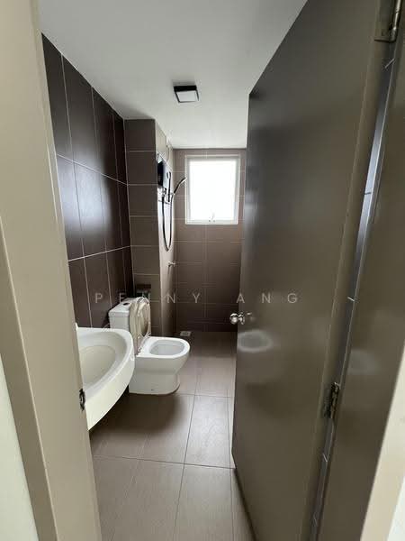 Kondominium untuk Dijual di Platinum Splendor Residence - Penny Ang - Bathroom - PropertyGuru.com.my