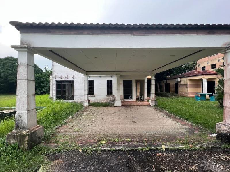 Bungalow House for Sale in Alor Gajah (Melaka) - Penny Ang - Exterior - PropertyGuru.com.my