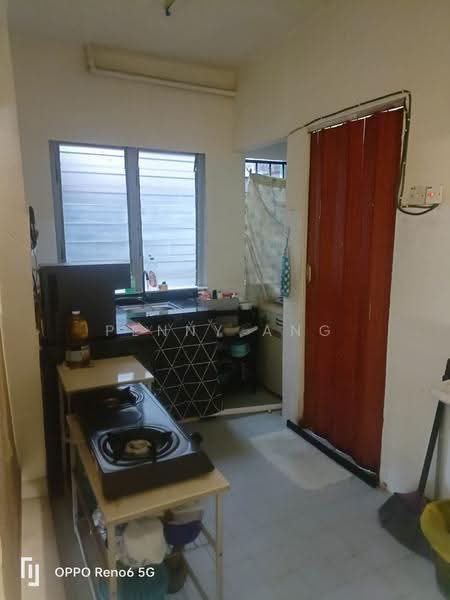 Pangsapuri untuk Dijual di Teratai Mewah Apartment Block 15,17,19,21 - Penny Ang - Kitchen - PropertyGuru.com.my