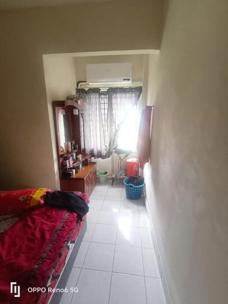 Pangsapuri untuk Dijual di Teratai Mewah Apartment Block 15,17,19,21 - Penny Ang - Bedroom - PropertyGuru.com.my