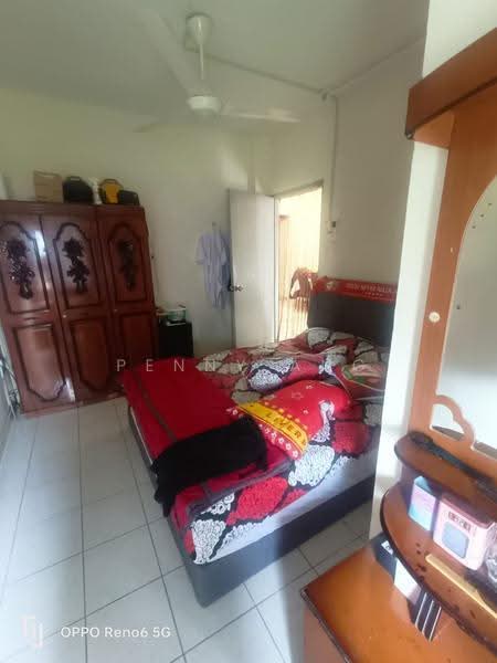 Pangsapuri untuk Dijual di Teratai Mewah Apartment Block 15,17,19,21 - Penny Ang - Bedroom - PropertyGuru.com.my