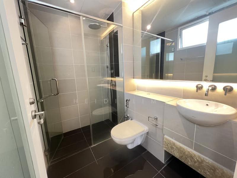 Vila Berkembar untuk Dijual di Bukit Kiara (Kuala Lumpur) - Heidi Lim - Bathroom - PropertyGuru.com.my
