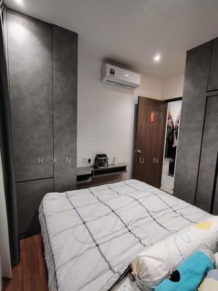 Kediaman Servis untuk Disewa di Country Garden Central Park - Han Lu Yung - Bedroom - PropertyGuru.com.my