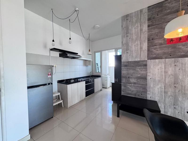 Kondominium untuk Disewa di Scenaria @ North Kiara Hills - Alison Chiu - Kitchen - PropertyGuru.com.my