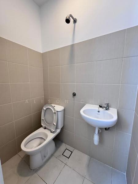 Kondominium untuk Disewa di Scenaria @ North Kiara Hills - Alison Chiu - Bathroom - PropertyGuru.com.my