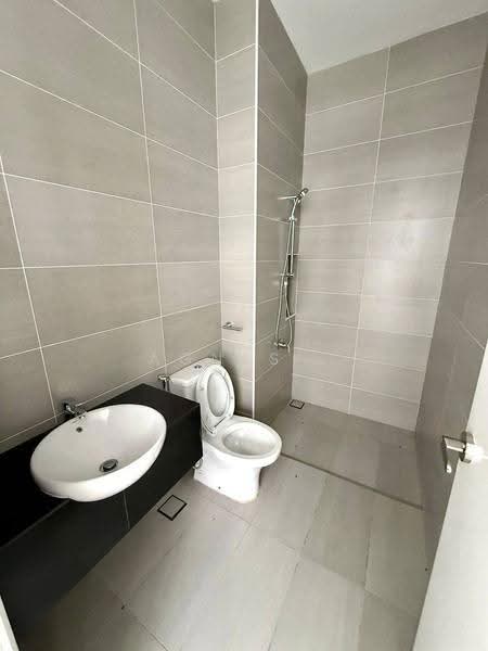 Semi-Detached House for Sale in Taman Ekoflora (Johor Bahru) - Agnes . - Bathroom - PropertyGuru.com.my