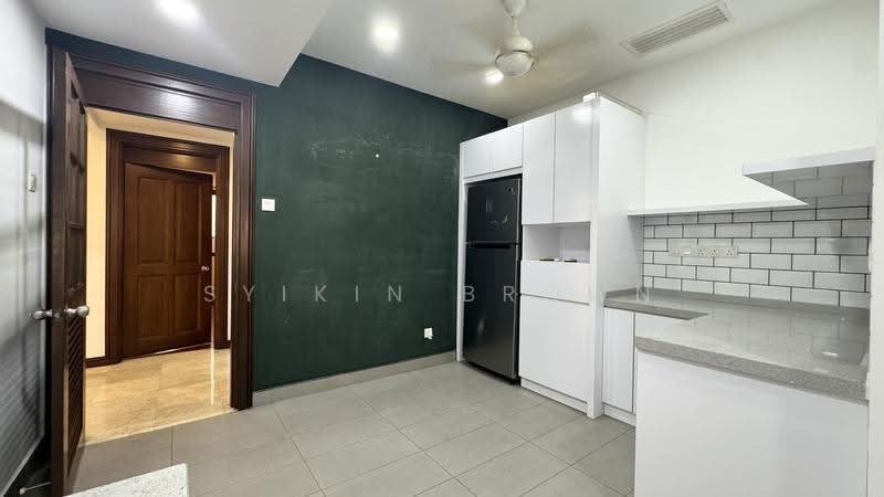 Kondominium untuk Disewa di Seri Duta I - Syikin Brown - Kitchen - PropertyGuru.com.my