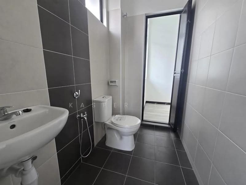 Rumah Teres 2-Tingkat untuk Dijual di Johor Bahru (Johor) - Kasper Lee - Bathroom - PropertyGuru.com.my