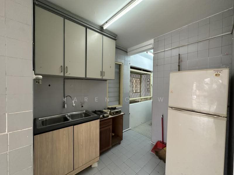 Flat for Rent at Taman Seri Damai - Karen Chew - Kitchen - PropertyGuru.com.my