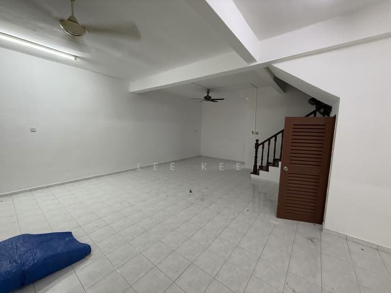 2-storey Terraced House for Sale in Taman Pantai Baru (Batu Pahat) - Lee Kee - Interior - PropertyGuru.com.my