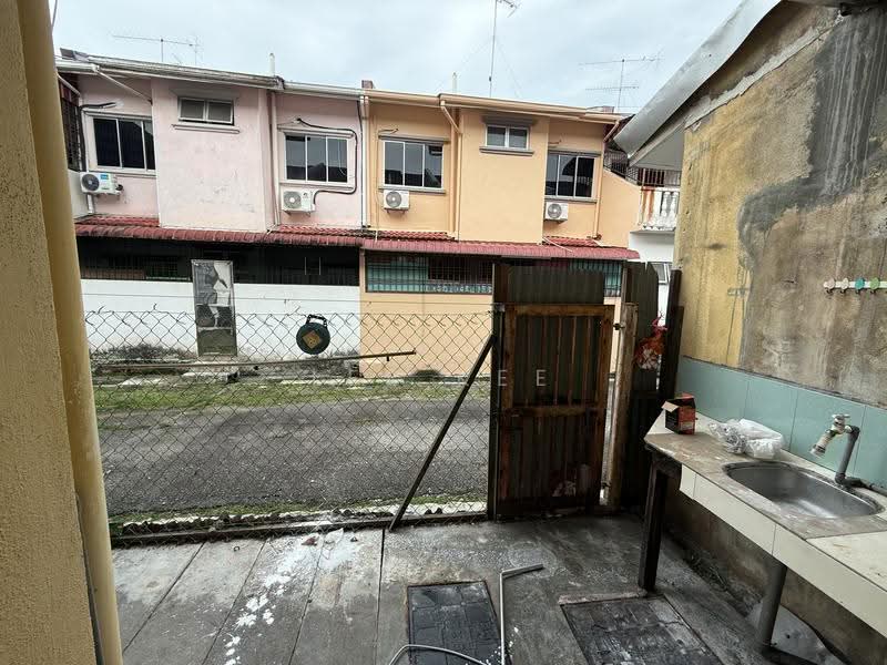 2-storey Terraced House for Sale in Taman Pantai Baru (Batu Pahat) - Lee Kee - Exterior - PropertyGuru.com.my