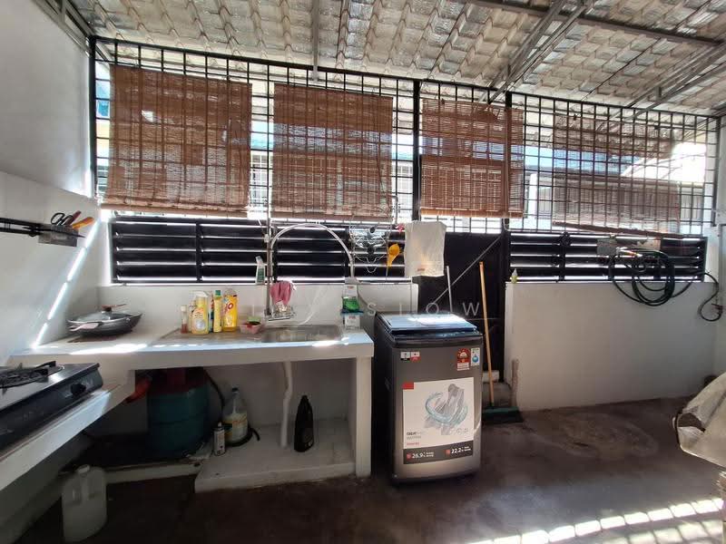 2-storey Terraced House for Sale in BANDAR PUCHONG JAYA (Puchong) - Lily Siow - Kitchen - PropertyGuru.com.my