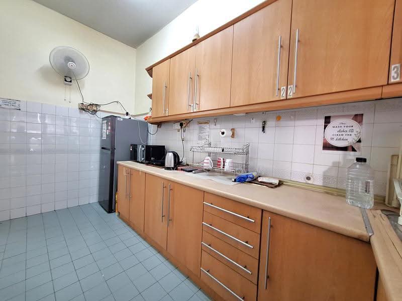 2-storey Terraced House for Sale in BANDAR PUCHONG JAYA (Puchong) - Lily Siow - Kitchen - PropertyGuru.com.my
