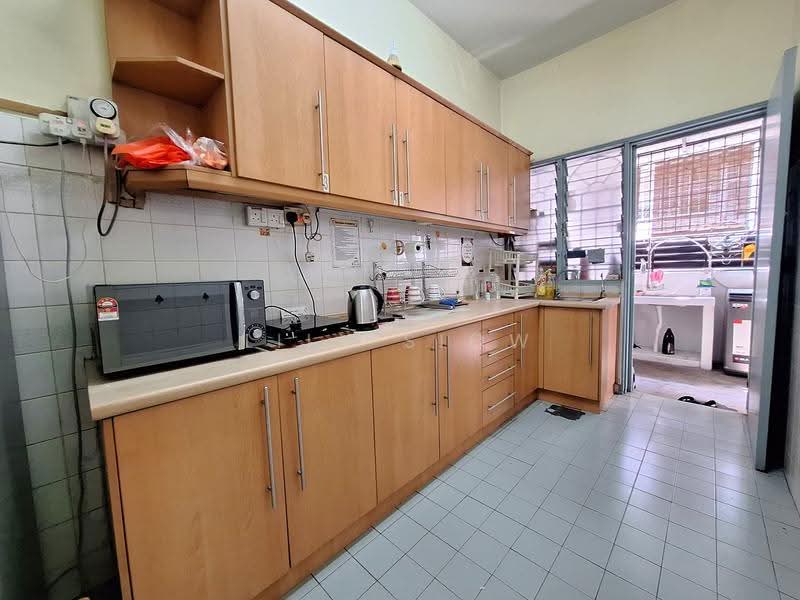 2-storey Terraced House for Sale in BANDAR PUCHONG JAYA (Puchong) - Lily Siow - Kitchen - PropertyGuru.com.my