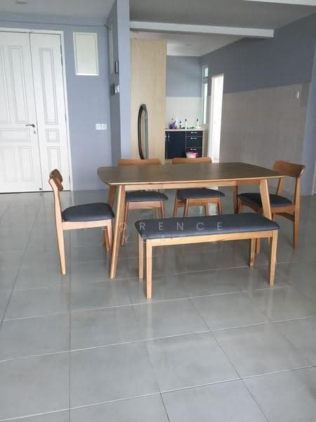 Kondominium untuk Dijual di Bayswater Resort Condominium - FLORENCE YEAP - Dining Room - PropertyGuru.com.my