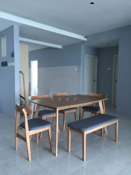 Kondominium untuk Dijual di Bayswater Resort Condominium - FLORENCE YEAP - Dining Room - PropertyGuru.com.my