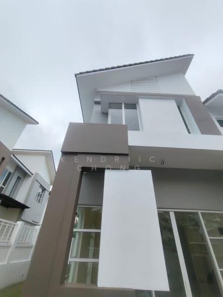 Semi-Detached House for Sale in D'Kayangan (Shah Alam) - Kendriic Chong - Exterior - PropertyGuru.com.my