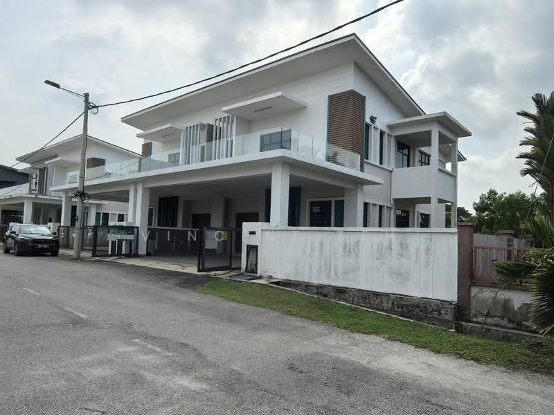 Rumah Berkembar untuk Dijual di Taman Merak (Bukit Baru) - Vincent Teh - PropertyGuru.com.my