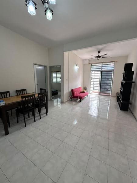 Pangsapuri untuk Dijual di Alpine Village - Nicholas Lee - Living Room - PropertyGuru.com.my