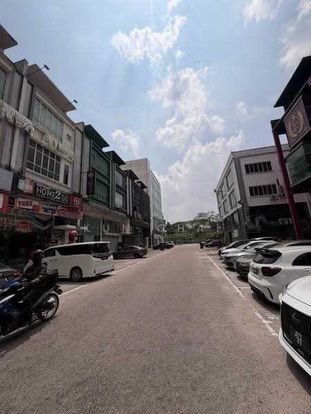 Shop / Office for Sale in Pusat Perdagangan Danga Utama (Johor Bahru) - Kun Chai - Exterior - PropertyGuru.com.my