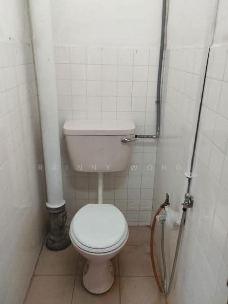 Terraced House for Rent in Bandar Baru Air Itam (Farlim) (Air Hitam) - Rainny Wong - Bathroom - PropertyGuru.com.my