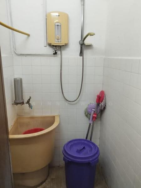Terraced House for Rent in Bandar Baru Air Itam (Farlim) (Air Hitam) - Rainny Wong - Bathroom - PropertyGuru.com.my