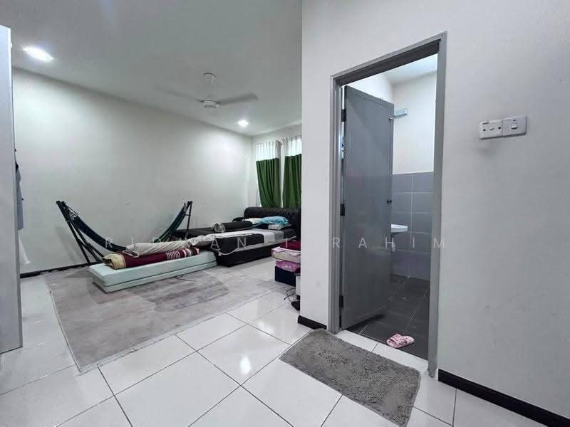 2-storey Terraced House for Sale in Putra Heights (Subang Jaya) - Ridwan Ibrahim - Living Room - PropertyGuru.com.my