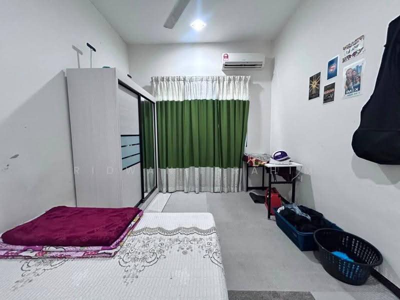 2-storey Terraced House for Sale in Putra Heights (Subang Jaya) - Ridwan Ibrahim - Bedroom - PropertyGuru.com.my