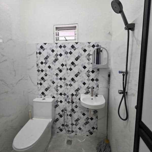 2-storey Terraced House for Rent in Kajang (Selangor) - Benny Lee - Bathroom - PropertyGuru.com.my