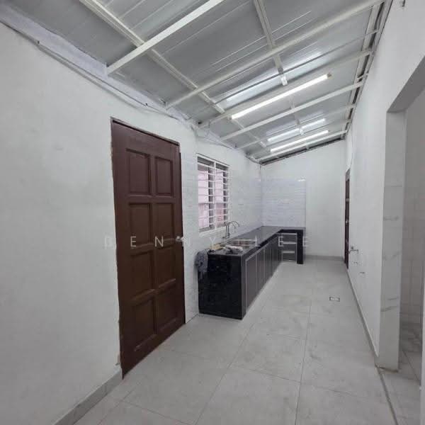 2-storey Terraced House for Rent in Kajang (Selangor) - Benny Lee - Kitchen - PropertyGuru.com.my