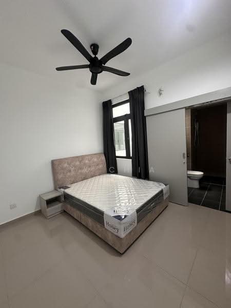 Kediaman Servis untuk Disewa di Serviced Residence @ The Louvre @ Country Heights - YX Chia - Bedroom - PropertyGuru.com.my