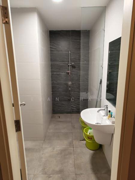 Kediaman Servis untuk Disewa di Pearl Suria - Evan Chan - Bathroom - PropertyGuru.com.my