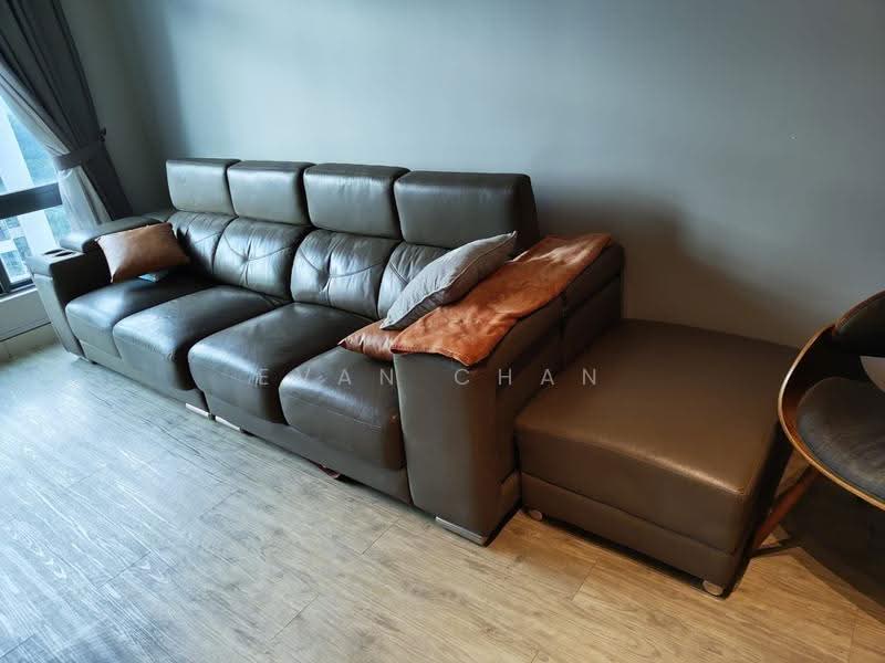 Kediaman Servis untuk Disewa di Pearl Suria - Evan Chan - Living Room - PropertyGuru.com.my