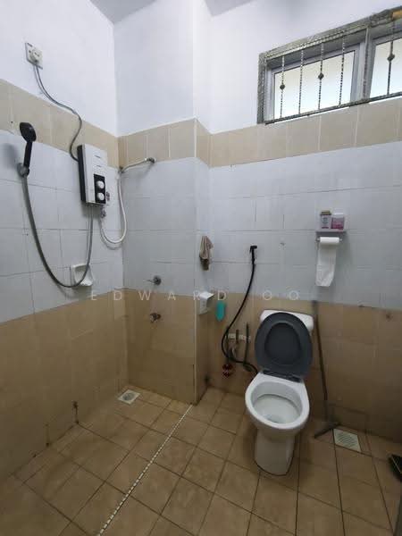 Rumah Teres 2-Tingkat untuk Dijual di Taman Skudai Indah (Skudai) - Edward Oo - Bathroom - PropertyGuru.com.my