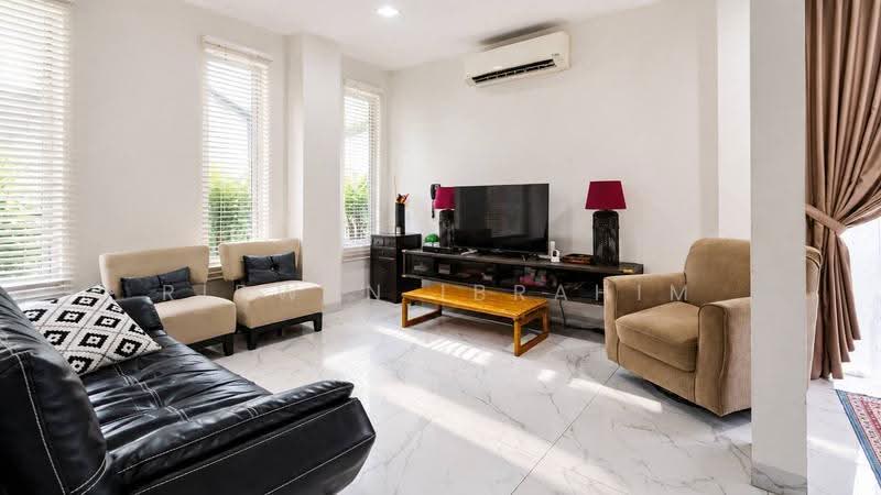 Bungalow House untuk Dijual di Seksyen 8 (Shah Alam) - Ridwan Ibrahim - Living Room - PropertyGuru.com.my