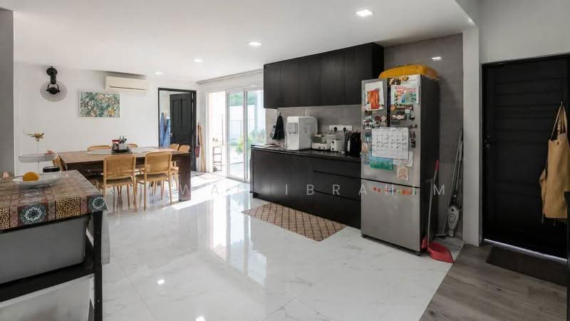 Bungalow House untuk Dijual di Seksyen 8 (Shah Alam) - Ridwan Ibrahim - Kitchen - PropertyGuru.com.my