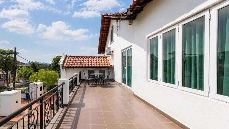 Bungalow House untuk Dijual di Seksyen 8 (Shah Alam) - Ridwan Ibrahim - Balcony - PropertyGuru.com.my